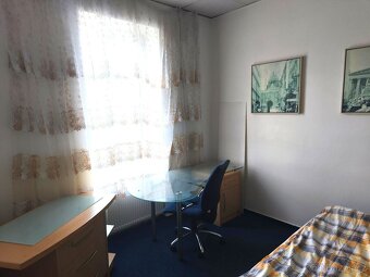 2+1 zařízený, 12.000 Kč i s energiemi, cizinci nevadí. Volný - 2