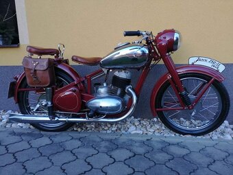 Jawa 250-11 pérák 1949 po kompletní renovaci - 2