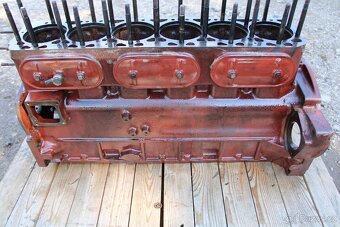 Zetor 12011 12045 12111 12145 díly motoru - 2