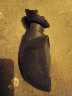 Dacia Logan pravé zrcátko - 2