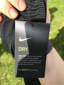 Dámské šortky NIKE (DRY - FIT) – L, černá - 2