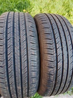 letní pneu 215/55/17 Maxxis - 2