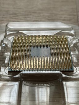 AMD Ryzen 5 2600 - 2