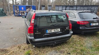Volvo V70 2,5T AWD - 2