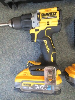 příklepová vrtačka DEWALT DCD805 - 2