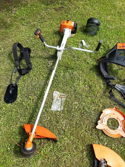 Výkonný křovinořez STIHL FS-4128 s rozsáhlým příslušenstvím - 2