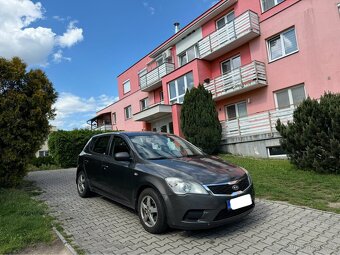 Kia Ceed 1.4i R.v. 2012 manuál ČR 160.000km - 2