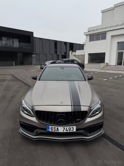 Mercedes C63 W205 - 2