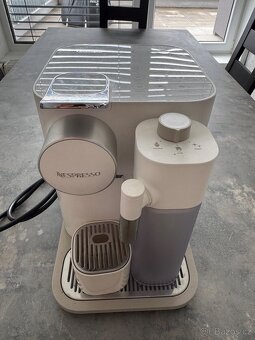 Nespresso De'Longhi Gran Latissima White EN640.W - 2