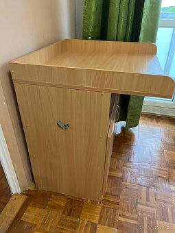 Přebalovací pult - 2