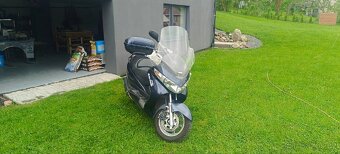 Suzuki Burgman 200 - 2