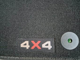 sada textilních koberců Škoda Octavia II 4x4 DCA600003A - 2