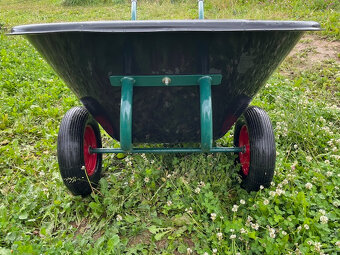 Zahradní kolečko 210 L - 2