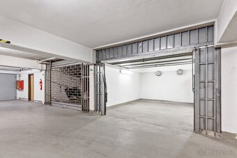 Dlouhodobý pronájem zděné garáže v Mladé Boleslavi - OMEGA - 2