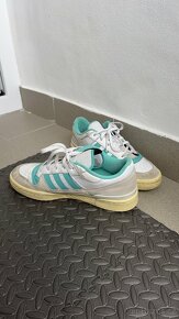 Adidas 43.5 - 2