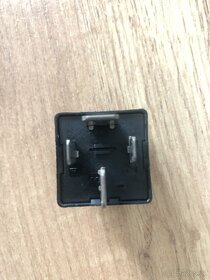 BMW Multifunkční Relay black 4-pin - 2