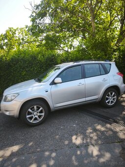 Toyota RAV4 - 2
