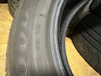 Pneu 195/60R16 - 2