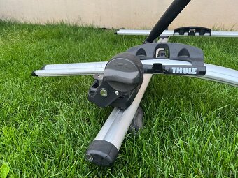Thule-2 nosiče kol+příčníky - 2