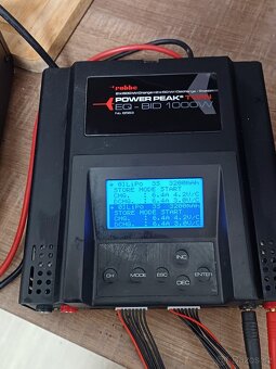 nabijecka a vybijecka baterii k RC modelum - 2