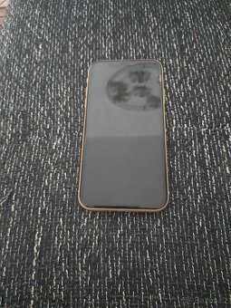 iPhone XR - 2