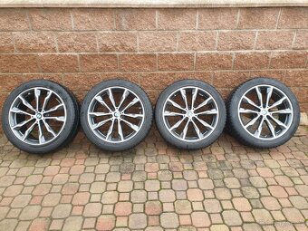 Bmw x3, x4 alu 245/45 r20 zimní top stav - 2