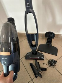 Tyčový vysavač ELECTROLUX WQ61-46DB - 2