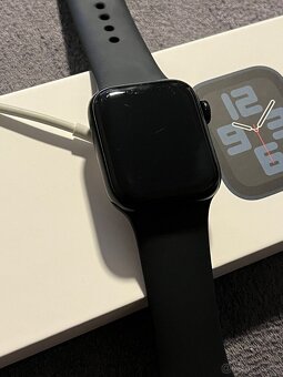 Apple Watch SE 2. generace 40mm Midnight (GPS) – kompletní b - 2