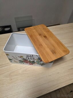 Chlebník s prkénkem 33x18x16 cm - 2