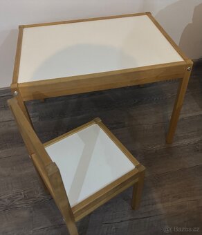 Dětský stolek a 2 židle - 2