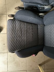 Mitsubishi Colt - sedačky - 2