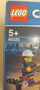 Lego City 60225 - 2