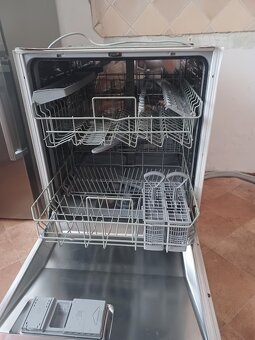 Bosh vestavná myčka. - 2