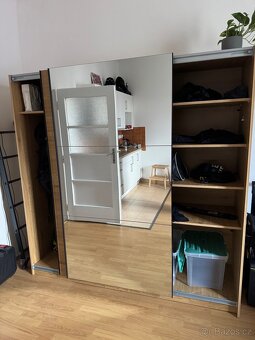 Šatní skříň 2x2m - 2