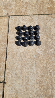 Škoda - středové kryty kol - 2