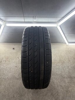 Letní pneu 245/45/19 - 2