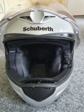 Schuberth C3 PRO s komunikátorem - 2