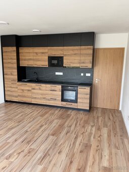 BYT 2+KK+ZAHRADA, TOP EXLUZIVNÍ 82,01 m2 věž C - 2