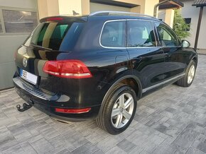 VW Touareg 3.0 TDi 4x4 bez AD blue,na pružinách - 2