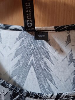 H&M - dlouhé tričko - 2
