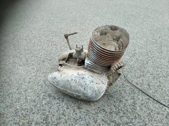 Motor Jawa 250 - 2