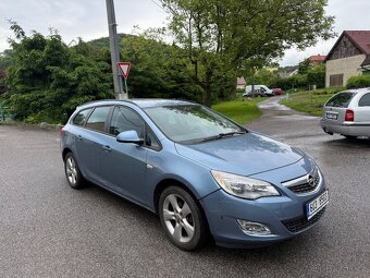 Opel Astra J 1.6 - 2