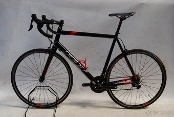 Silniční kolo Felt 61cm - 2