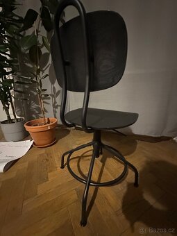 Otočná židle černá IKEA - 2