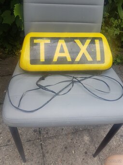 Použitá svítilna taxi - 2
