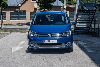 Volkswagen Touran 2.0 TDI Highline DSG Modré - 2