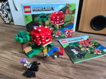 Lego Minecraft Houbový domek - 2