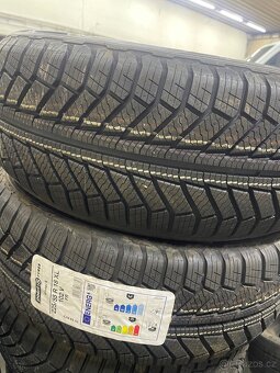 Prodam pneu nove zimni Point S 225/55/r18 - 2