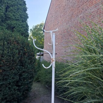 Kovový retro věšák - 2