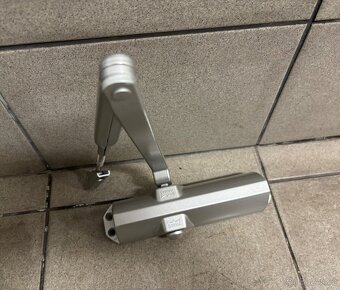 Zavírač dveří Dorma TS 68 - 2